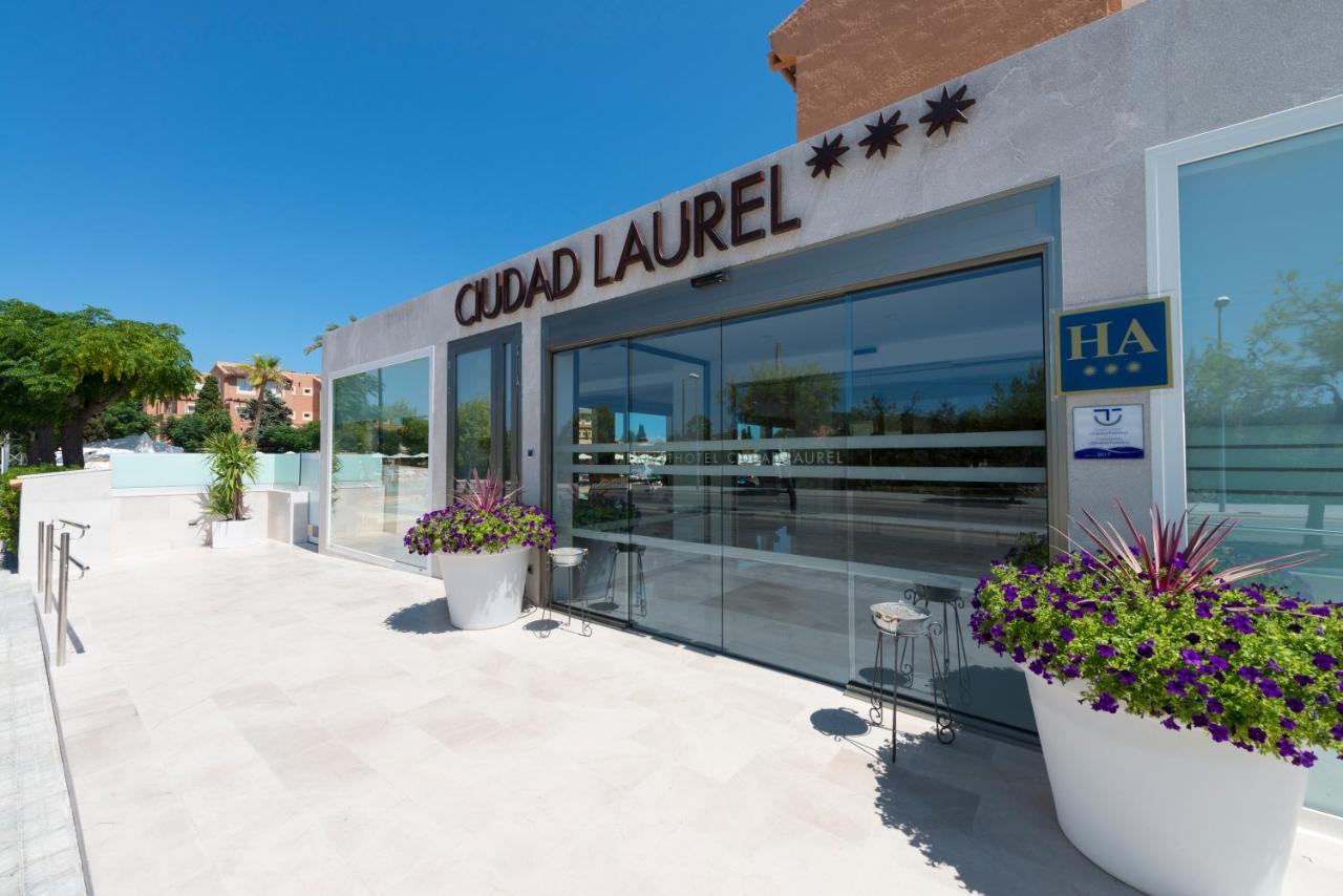 Aparthotel Ciudad Laurel Cala Millor  Exterior photo
